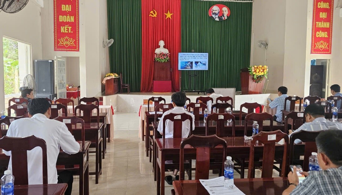 Hòa Bình: Tham dự lớp bồi dưỡng, cập nhật kiến thức, kỹ năng về công tác xây dựng Đảng đối với cấp ủy cấp xã