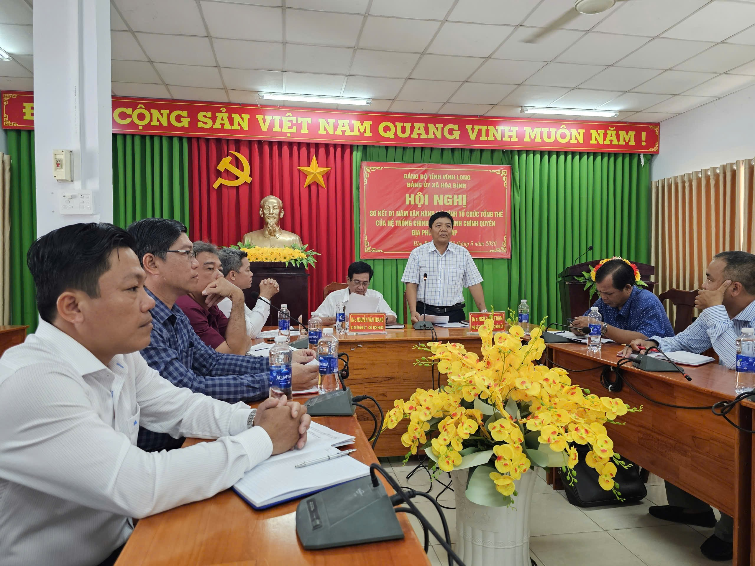 ĐẢNG ỦY XÃ HÒA BÌNH
SƠ KẾT 01 NĂM VẬN HÀNH BỘ MÁY HỆ THỐNG CHÍNH TRỊ VÀ CHÍNH QUYỀN ĐỊA PHƯƠNG 02 CẤP
