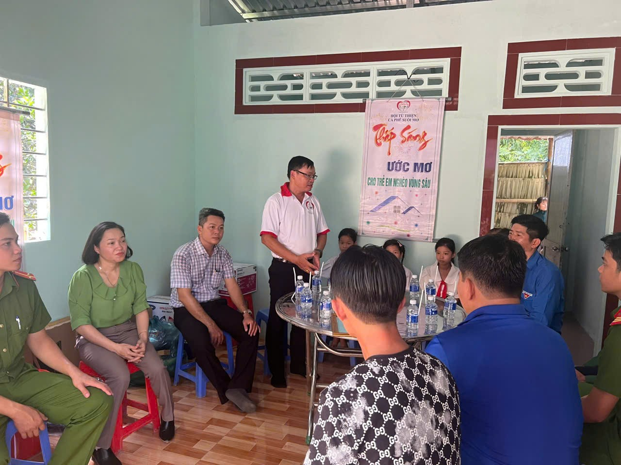XÃ HÒA BÌNH BÀN GIAO CĂN NHÀ NHÂN ÁI CHO HỌC SINH NGHÈO
